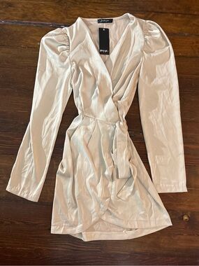 NWT Nasty Gal tie the hell not cream satin wrap champagne dress size M/L